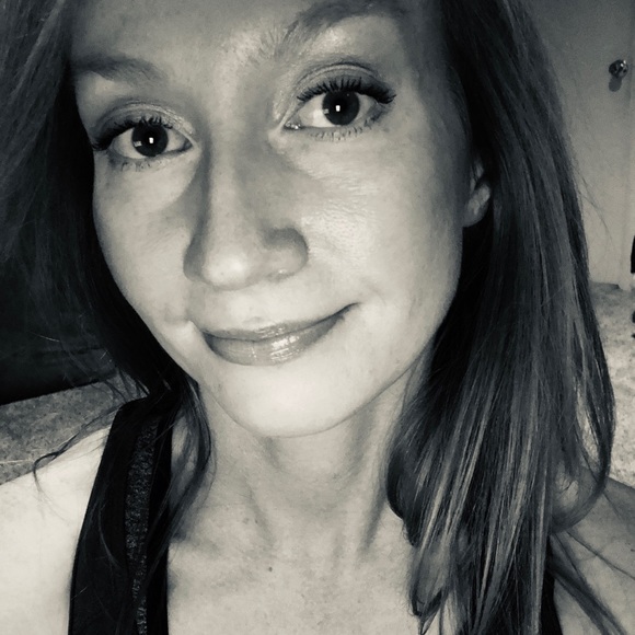 Meet your Posher, Mackenzie - Picture 5 of 8